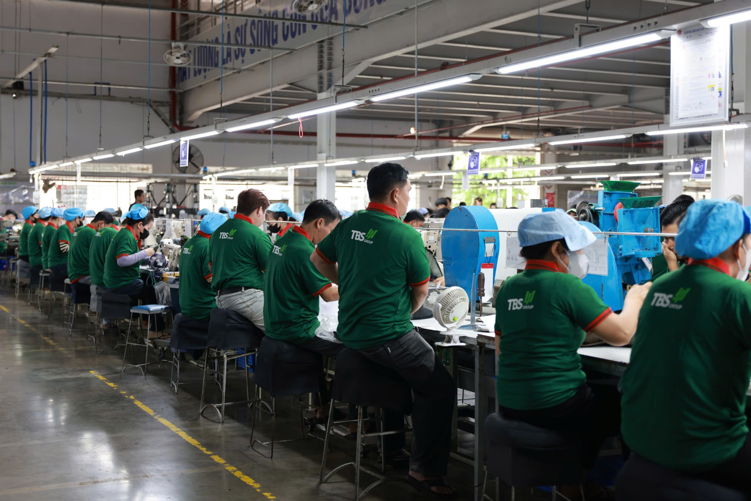 8 - ky niem tbs kg - 10 năm - nld