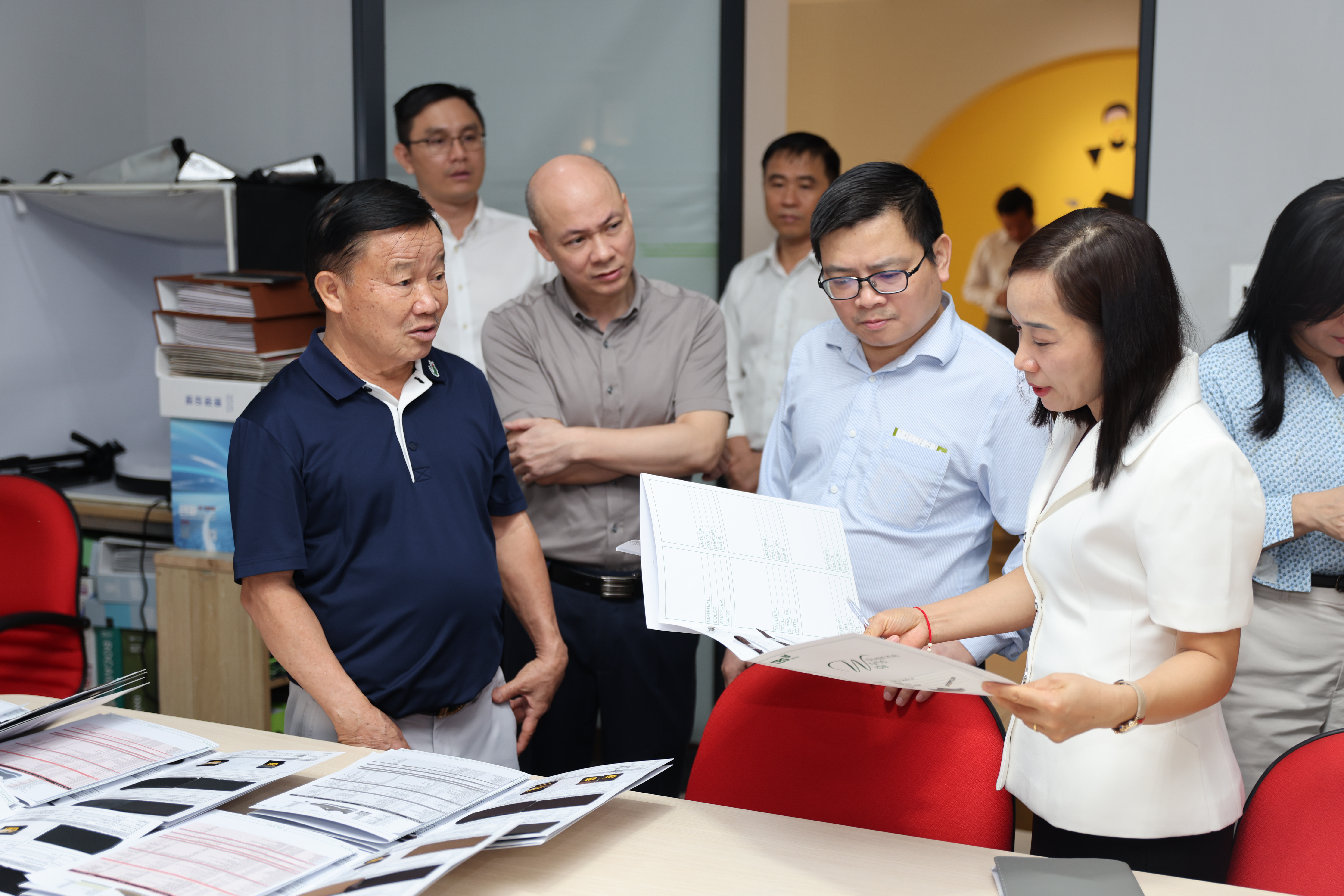 2026 10 0 3 tiep thu truong bo cong thuong-0254